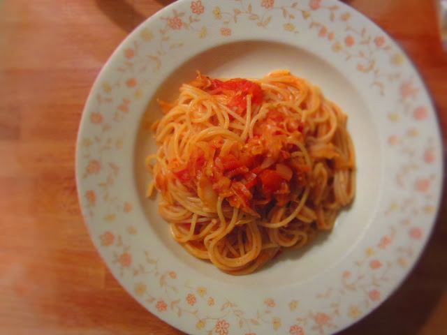 Spaghetti mit Spitzkohlsoße
