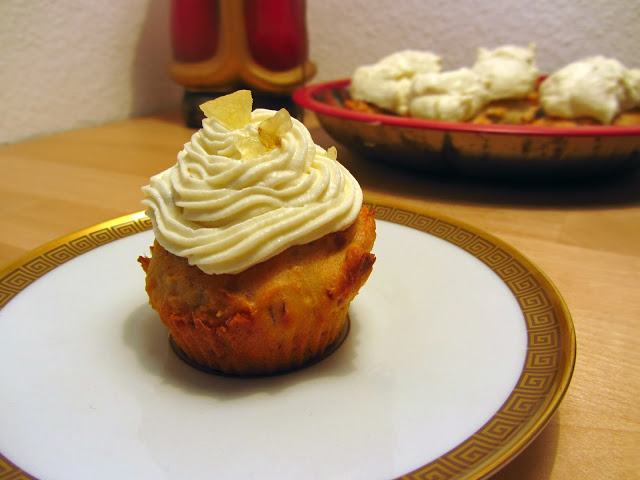 Christstollen-Cupcakes mit Marzipantopping