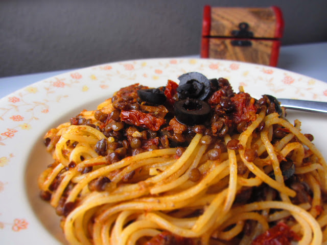 pasta con lenticchie - Spaghetti mit Linsen und Oliven