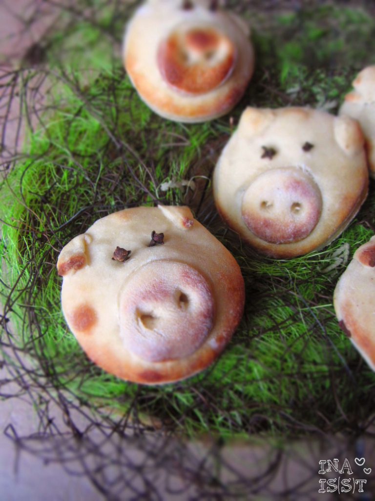Glücks-Hefeschweinchen für's neue Jahr