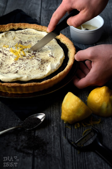 Mohn-Tarte mit Zitronencreme, Poppy Seed Tart with lemon cream