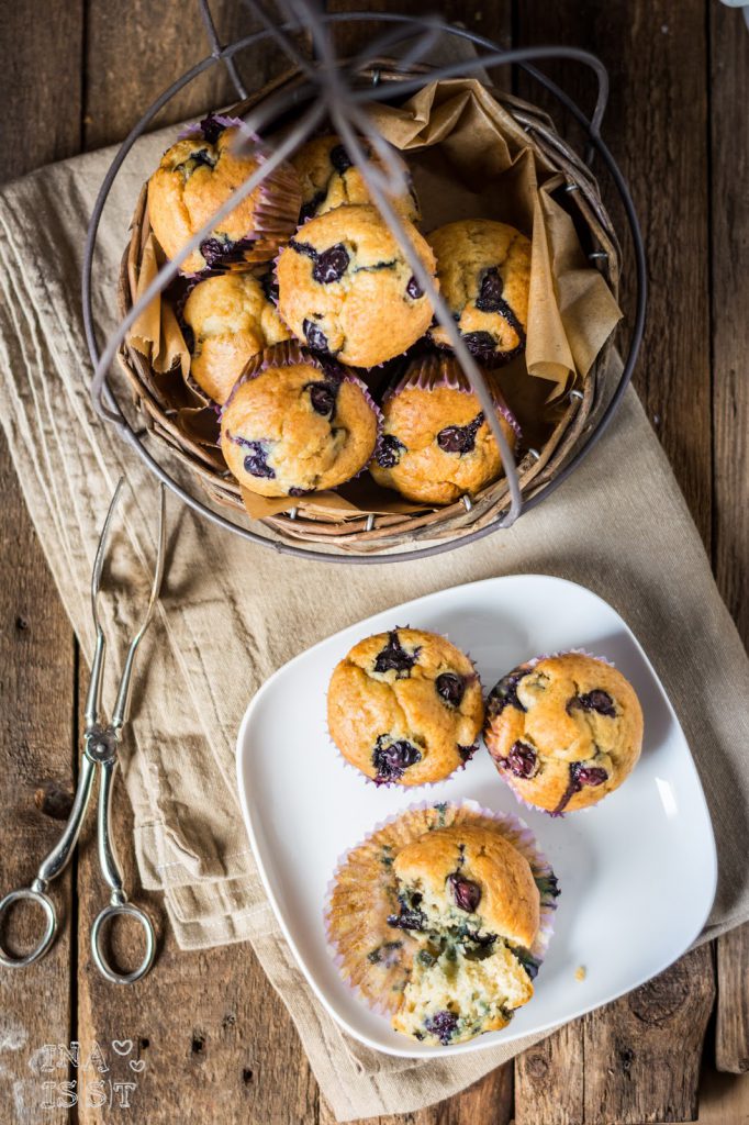 Vanille-Blaubeermuffins Blueberry Muffins with Vanilla Heidelbeermuffins Vanillemuffins mit Blaubeeren
