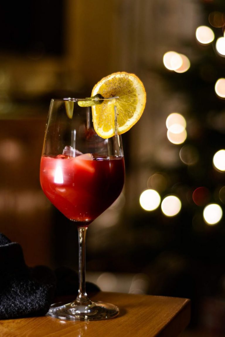 Bloody Mary mit selbstgemachtem Rote-Bete-Sirup - Ina Isst