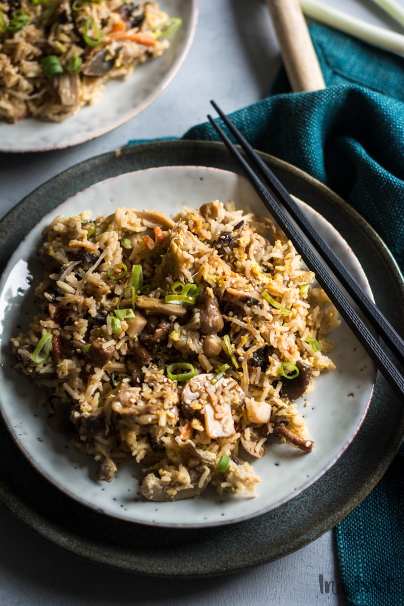 Gebratener Reis mit gemischten Pilzen und Ei - Ina Isst