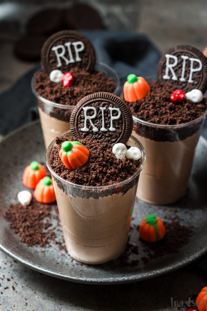 Halloween Dessert: Gruselige Mousse au Chocolate - Ina Isst
