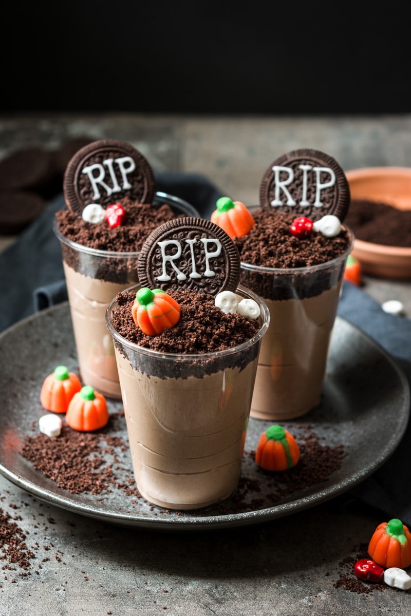 Halloween Dessert: Gruselige Mousse au Chocolate