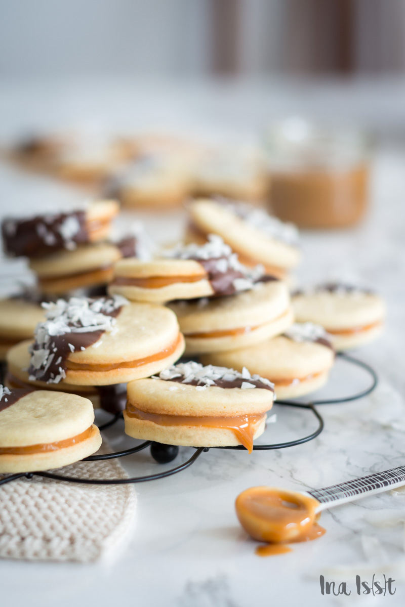 Alfajores - Südamerikanische Dulce de leche Kekse - Ina Isst