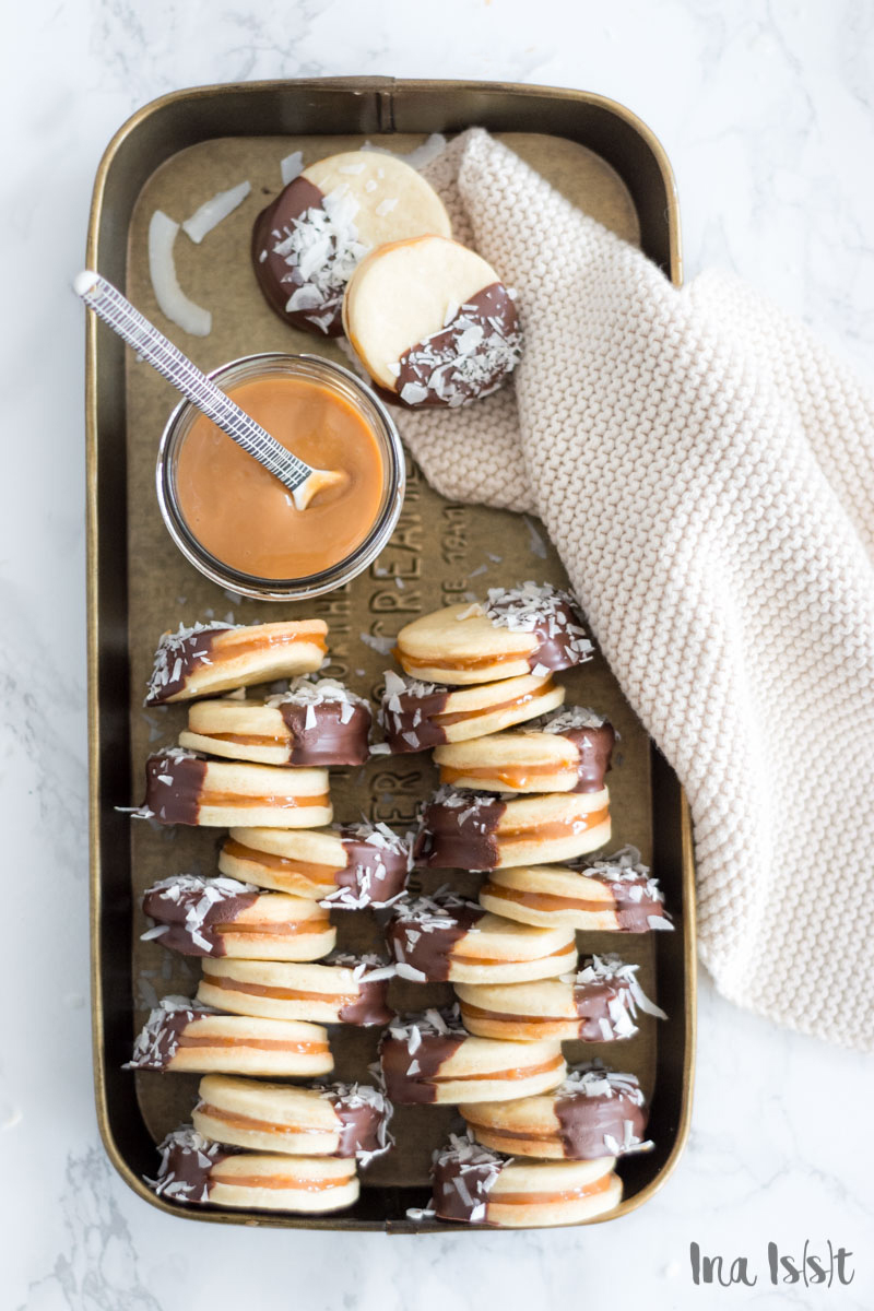 Alfajores - Südamerikanische Dulce de leche Kekse - Ina Isst Alfajores - Südamerikanische Dulce de leche Kekse - Ina Isst