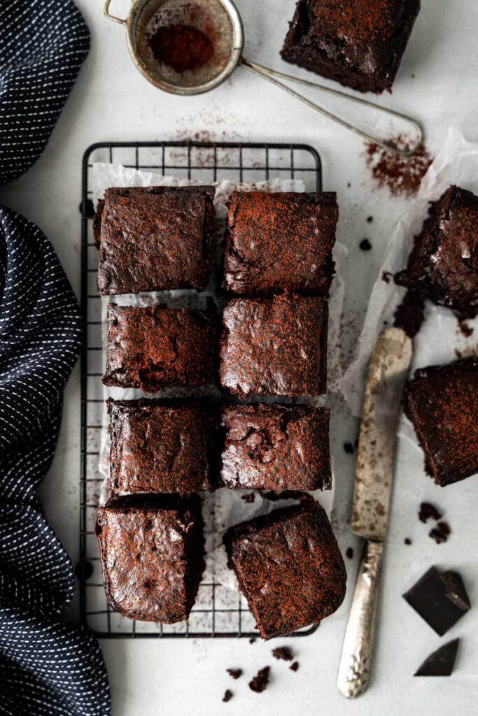 Einfache, saftige Brownies ohne Butter - Ina Isst
