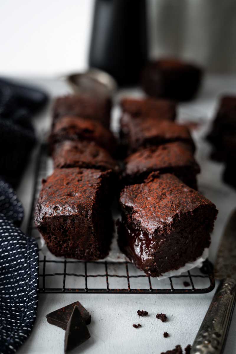 Einfache, saftige Brownies, ohne Butter, low fat Brownies