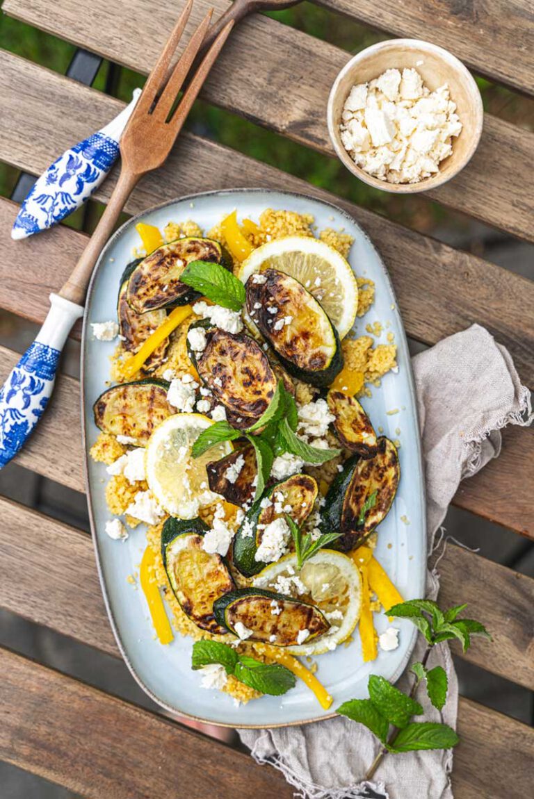 Couscous Salat mit gegrillter Zucchini und Minze - Ina Isst