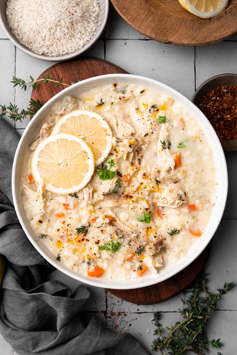 Cremige Hühnersuppe mit Reis und Zitrone - Ina Isst