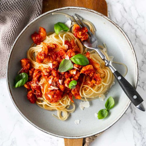 Einfache Spaghetti mit Blumenkohl-Soße - Ina Isst