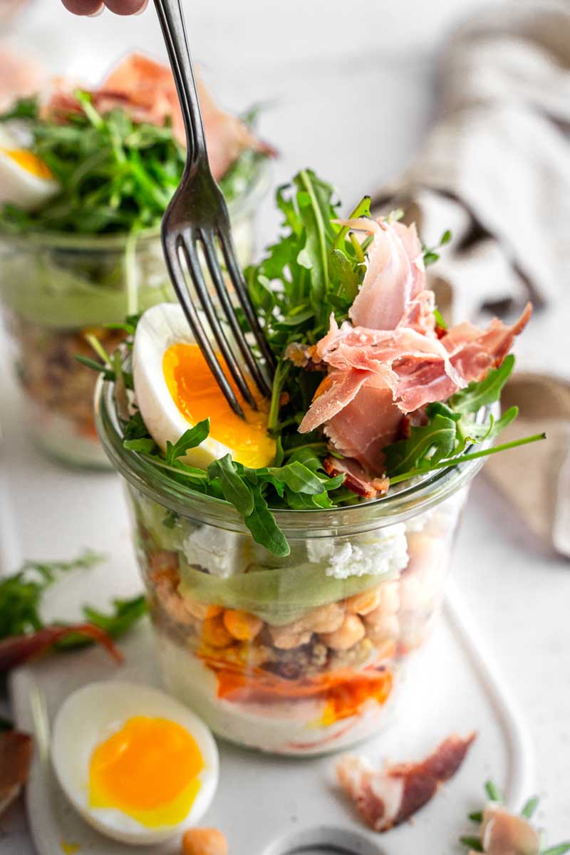 Schichtsalat mit Hirse und Schwarzwälder Schinken, Salat fürs Büro, #salat, #schichtsalat, Salat im Glas
